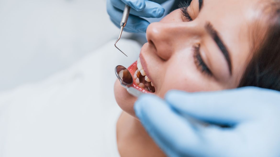 Eine beginnende Zahnfleischentzündung lässt sich leicht behandeln.